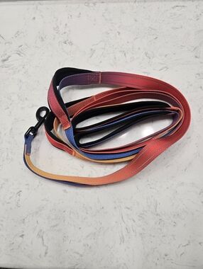 Dual Lead For Pets With Middls Handle